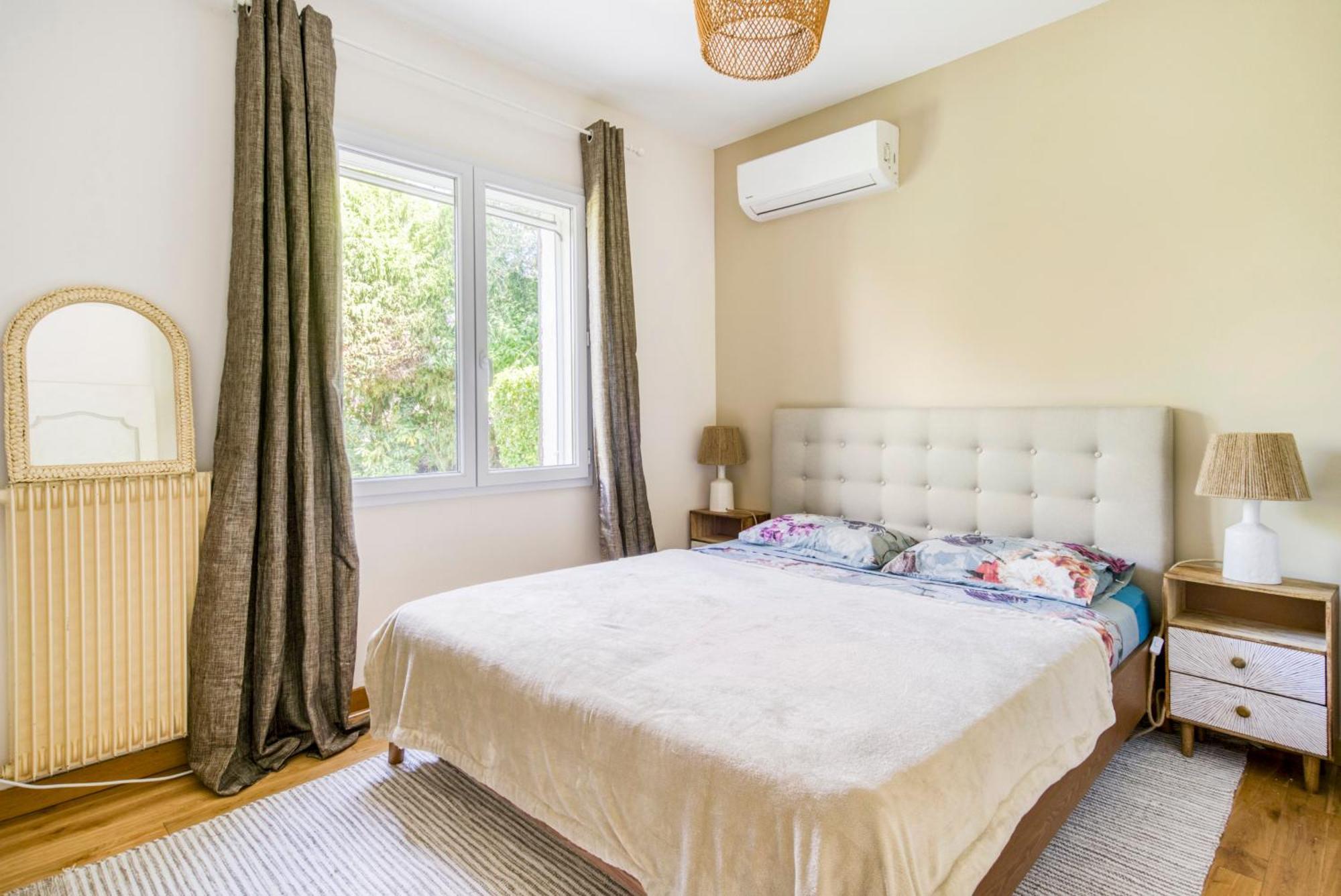 Belle Villa De Charme Avec Piscine Антиб Екстериор снимка